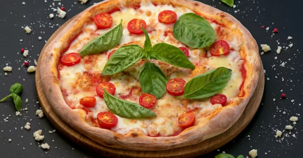What is the difference between pizza and Margherita pizza